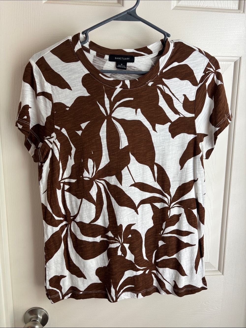 Sanctuary Brown and White Floral Short Sleeve Tee
